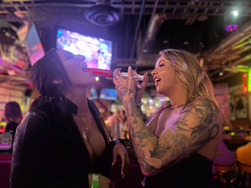 Nashville Bar Crawl: Guided Pub Crawl with Drinks Discounts - What this Nashville bar crawl is really like