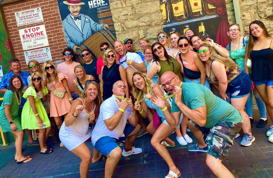 Nashville: Music City Pub Crawl - Stops two and three: Printers Alley and changing bar styles
