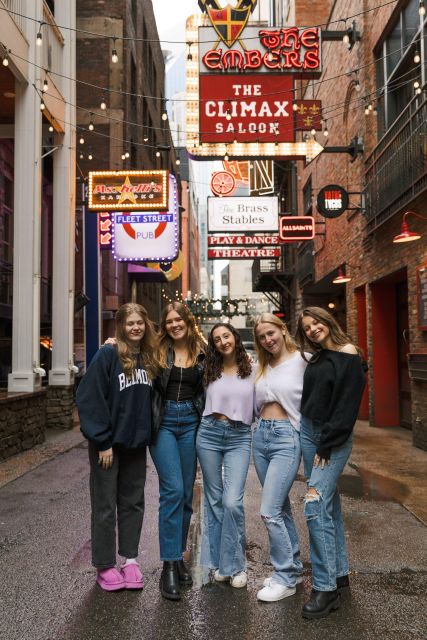 Nashville's Haunted Spirits Murder & True Crime Pub Crawl - From cocktails to Nashville’s darker side