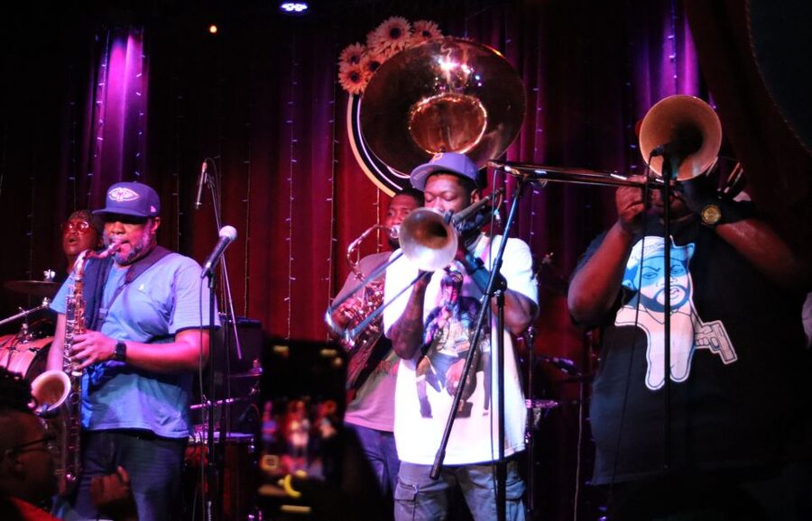 New Orleans: Frenchmen Street VIP Live Music Pub Crawl - Moving through Frenchmen Street’s club mix