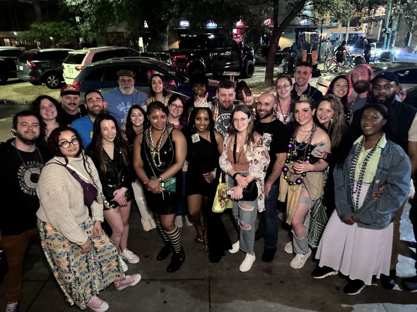 New Orleans: Ghost and Haunted Pub Crawl Tour with Free Shot - Key points to know before booking