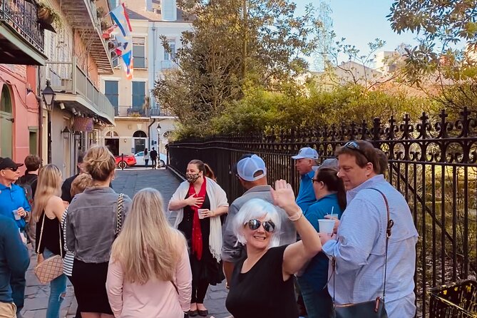 New Orleans Happy Hour Ghost Walking Tour Pub Crawl - Chart Room: begin with a local bar and old duels
