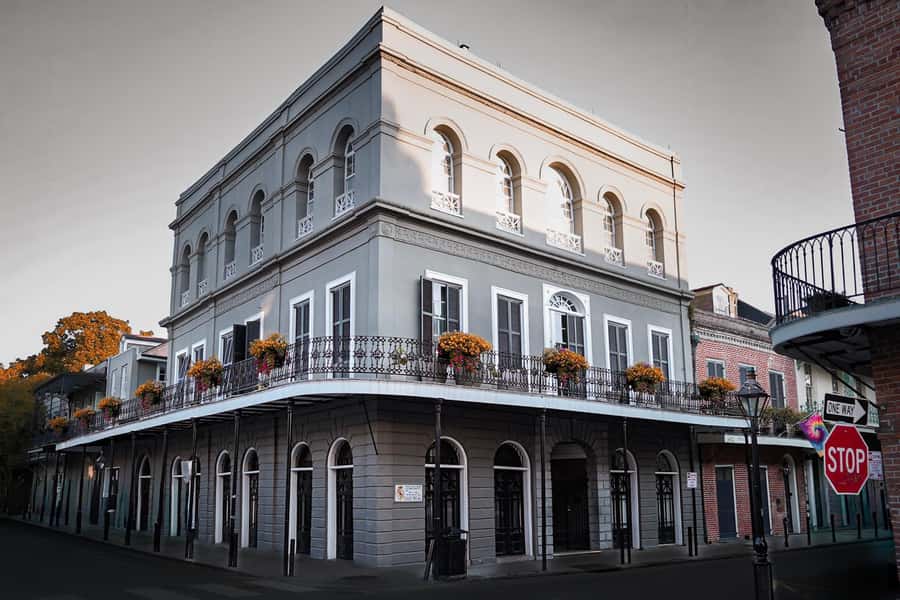 New Orleans: True Crime Pub Crawl - Walking, weather, and comfort