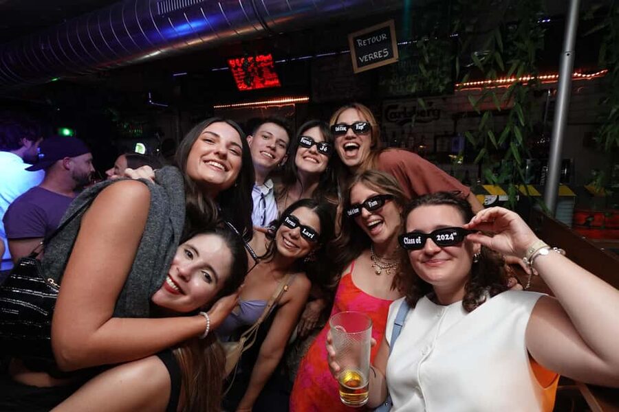 New Year’s Eve Party: Pub Crawl Nice with VIP Entry in Club - The midnight club entry is the main reason to book