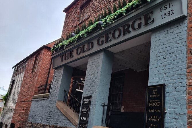 Newcastle Upon Tyne Private Historic Pub Tour With Free Drinks! - Key things to know before you book