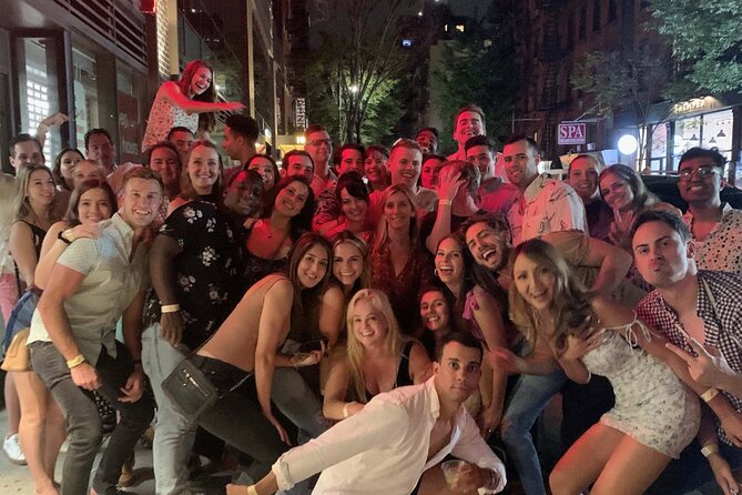 NYC Nightlife Crawl: Bars, Clubs & VIP Entry - Free shots, drink discounts, and the real value