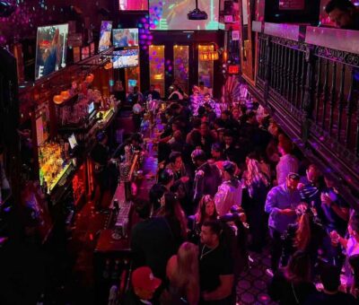NYC Pub Crawl Experience