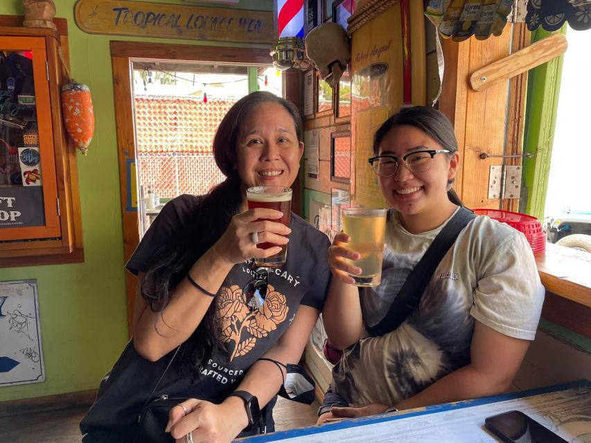 Oahu: Sips & Secrets of Hawaii Pub Crawl - Four Waikiki bars, one history lesson