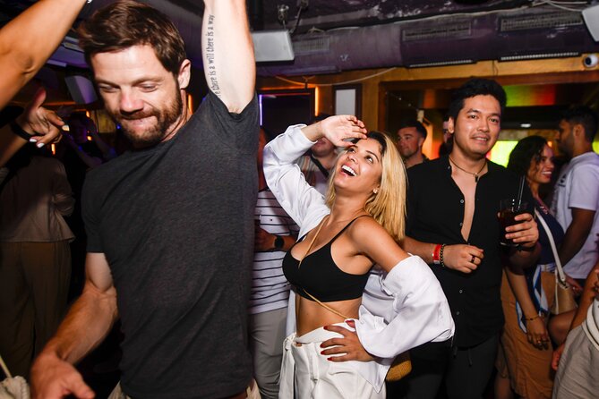 Original Amsterdam Pub Crawl - Free Shots, Discounted Drinks, and the Real Cost