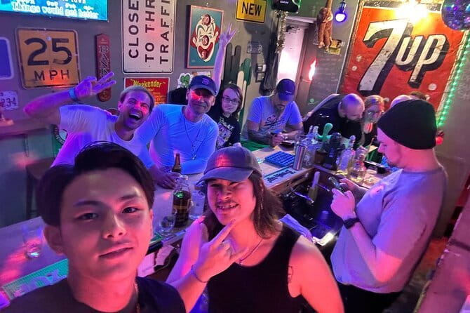Osaka American village Bar hopping tour - The second bar: free karaoke and a livelier mood