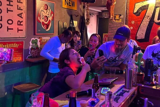 Osaka American village Bar hopping tour - Who should book this evening?
