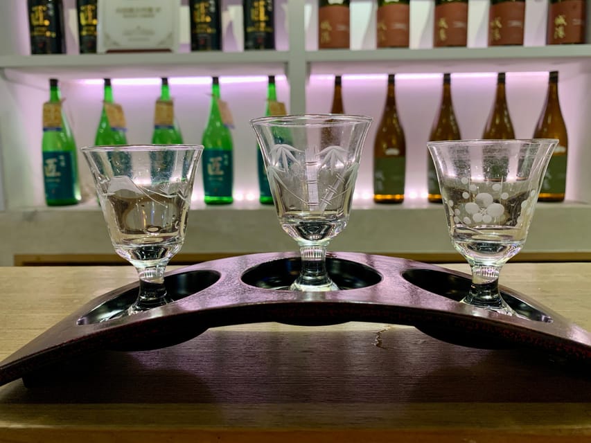 Osaka: Namba Pub Bar Crawl with a Local Guide - American Village finishes with cocktails and whisky