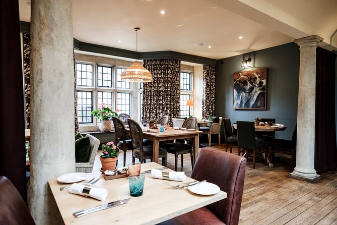 Oxford and Cotswolds Tour with Country Pub Lunch from London - What to bring for Oxford and the villages