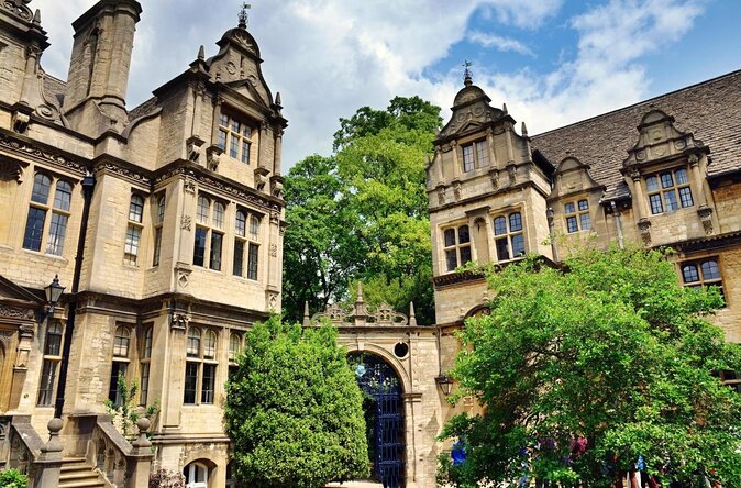 Oxford: City, Universities and Pubs Walking Tours - Five useful things to know before you book