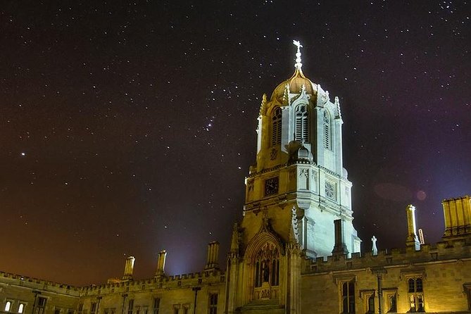Oxford PRIVATE Pub and City Evening Walking Tour - Bodleian Library and the college exteriors