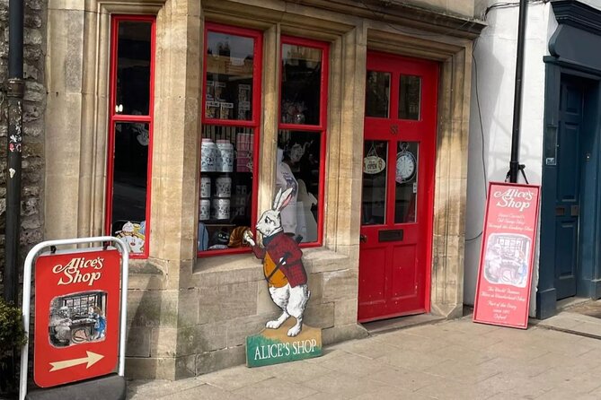 Oxford's Historic Pubs: A Self-Guided Walking Tour - Finding The Turf through Oxford’s lanes