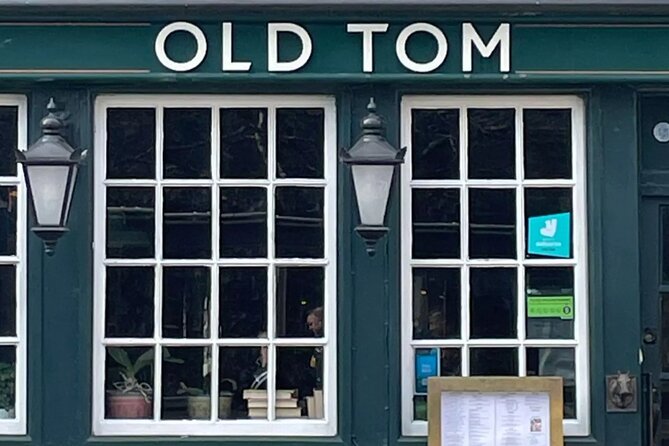 Oxford's Historic Pubs: A Self-Guided Walking Tour - The Covered Market and a change of scene