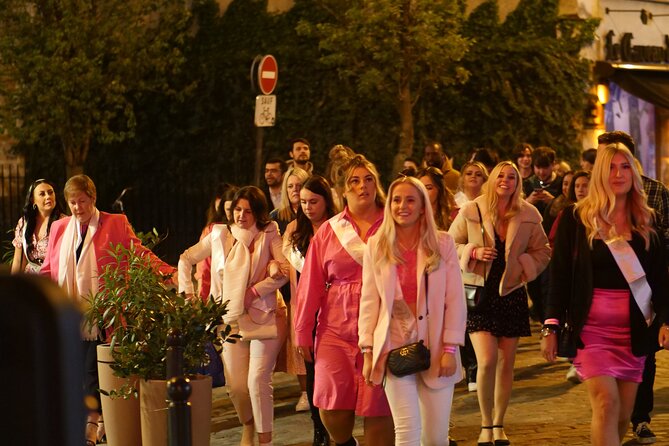 Paris Latin Quarter Pub Crawl Bars and Clubs - What kind of night is this?
