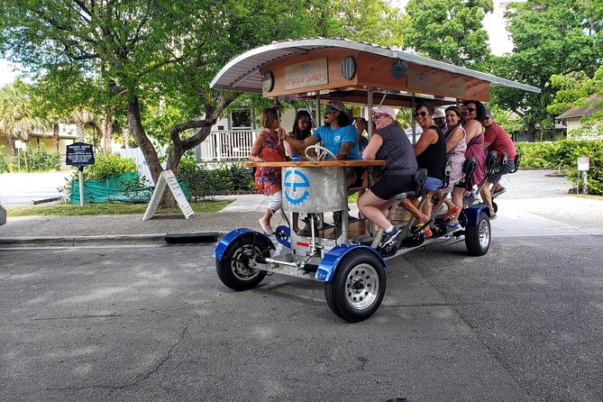 Pedibus Pub Crawl in Fort Lauderdale - Guides make or break the evening