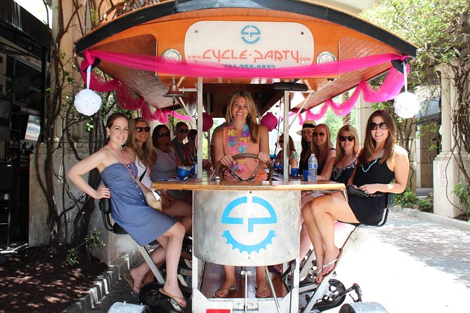 Pedibus Pub Crawl in Fort Lauderdale - Sightseeing details you may miss from a car