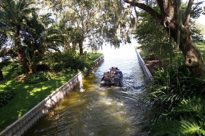 Pontoon Pub Crawl, 5 Lakeside Pubs and Restaurants Visit by Boat - The five pub stops, one waterfront visit at a time