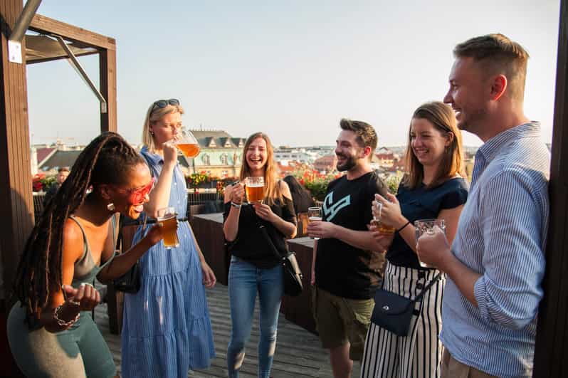 Prague: Local Pub Walking Tour with 5 Beers - A Fifteen-Minute Walk Through the Old City