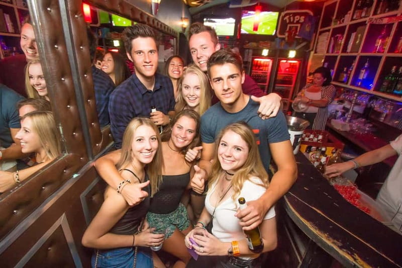 Prague: Pub Crawl with 2-Hour Open Bar at Drunken Monkey - Useful ways to plan your night
