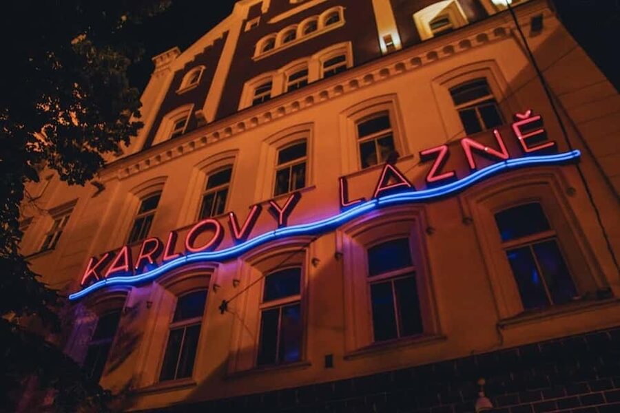 Prague: Pub Crawl with Karlovy Lazne Entry and shots - Three or four bars and clubs in one route