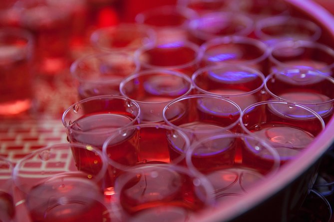 Prague Pub Crawl with Unlimited Drinks & 5 story club Entry - Age, group size, and the best night to go