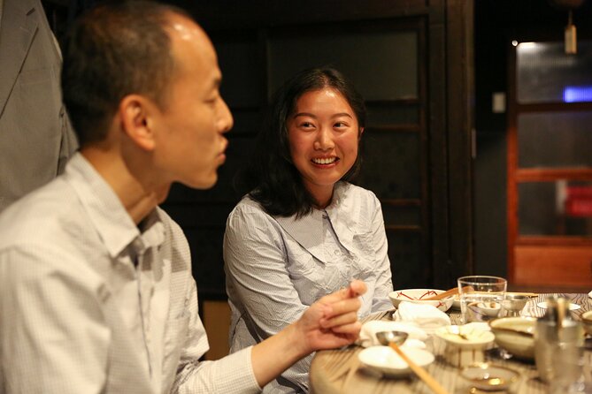 Private Food & Sake Tour in Central Kyoto with Sake Sommelier - Food and conversation across two or three venues