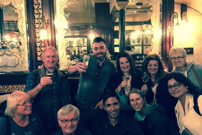 Private Group: Historical Pub Walking Tour of London - From literary London to the Old Bank of England