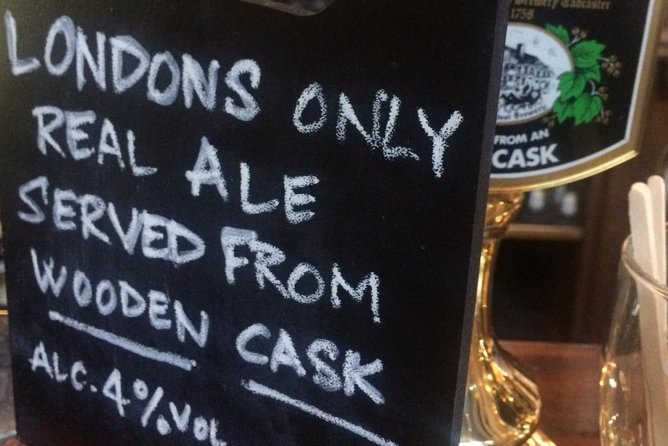 Private Group: Historical Pub Walking Tour of London - City boundaries, courts, and London’s legal side