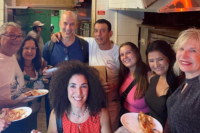 Private Pub Crawl with a Local - Comedy clubs and the performers who started there