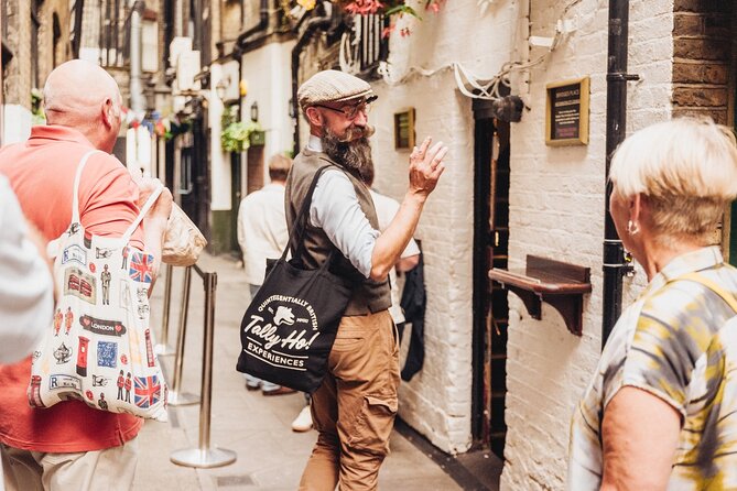 Private Secret London Pub Tour - Lincoln’s Inn and the Undercroft