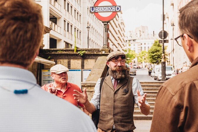 Private Secret London Pub Tour - Two Unusual Buildings Along the Way