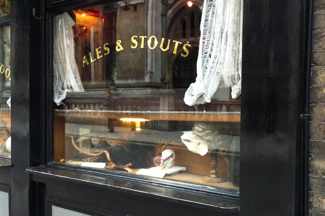 Private Tour of London's Historic Pubs - Walking through Holborn and Blackfriars