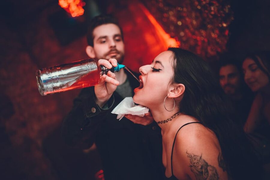 Pub Crawl - 1-hour Open Bar then Vip to 5 Clubs - Krakow - Key points before you book
