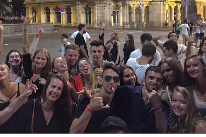 Pub Crawl Barcelona: 4 nightclubs + shots + skip-the-line entry - Should you book this $18 Barcelona night out?