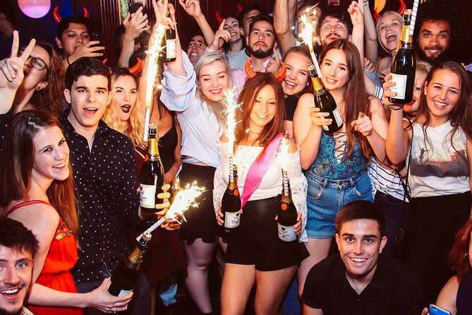 Pub Crawl Barcelona by EVOLVE The BEST night experience - Age, music, and the overall mood