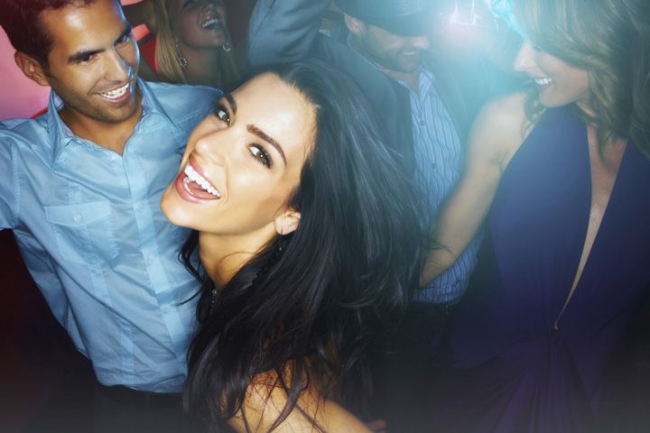 Pub Crawl Cologne Including Admission Fee for Bars and Shots - Key Points Before You Book
