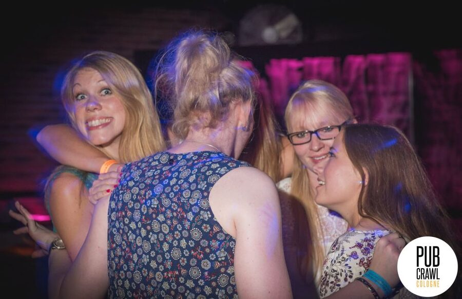 Pub Crawl Cologne Including Admission Fee for Bars and Shots - Diamonds and the Strict Final Entry