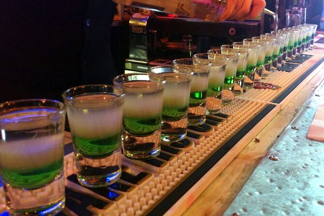 Pub Crawl Dubai: Nightlife Tours - Who should book this night out