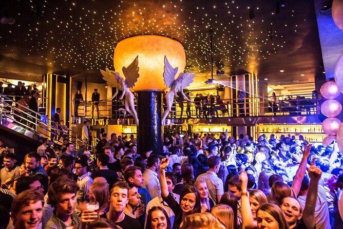 PUB CRAWL IN PRAGUE | Admission Ticket - The Recovery Room open bar