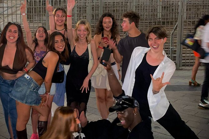 Pub Crawl Nice : Drink, Laugh, Meet the World - A 30-minute stop at Place Masséna