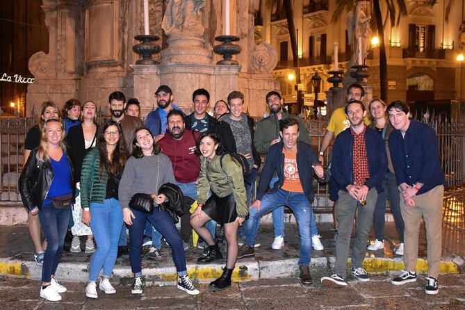 Pub Crawl Palermo - Palermo after dark, with a wristband and a plan