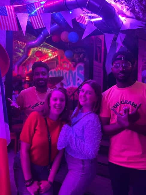 Pub Crawl Paris: Drink, Laugh, Meet the World - Ending at Point Éphémère