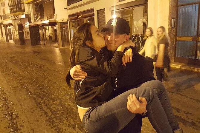 Pub Crawl Porto - Who will enjoy this Porto pub crawl most