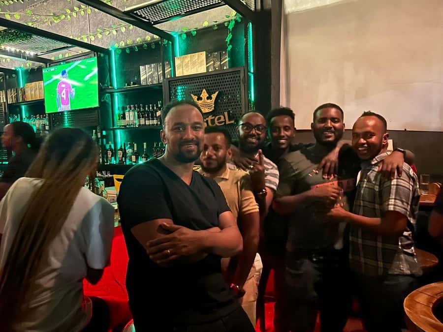 Pub-crawl Tour ( locally crafted beer and wine tasting ) - Key things to know before going