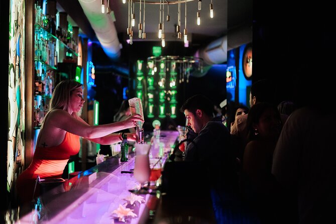 Pub Crawl Valencia | The Biggest | Club Entry Included - Guide quality and the real reliability concern