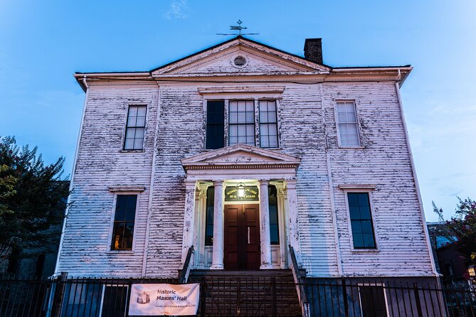 Richmond Ghosts Boos and Booze Haunted Pub Crawl - What happens during the two-hour crawl